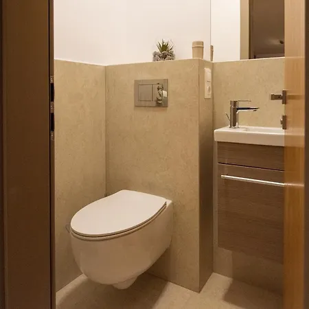 Hotel Skyline View Luxury